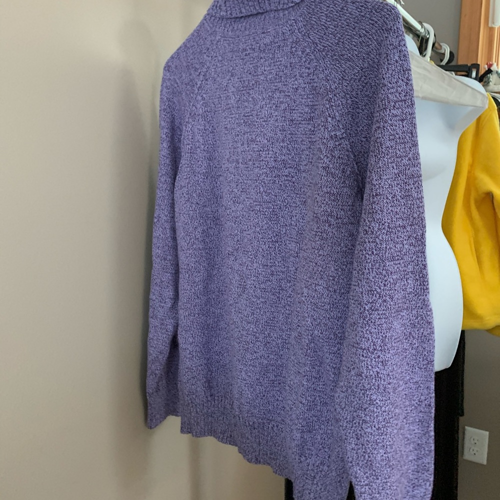 Sweater - Picture 2 of 3